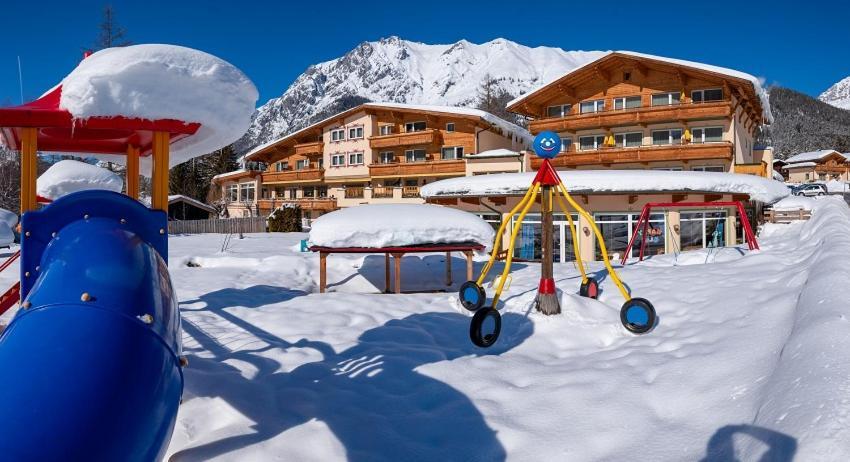 Kinderhotel Laerchenhof Obsteig Exteriér fotografie